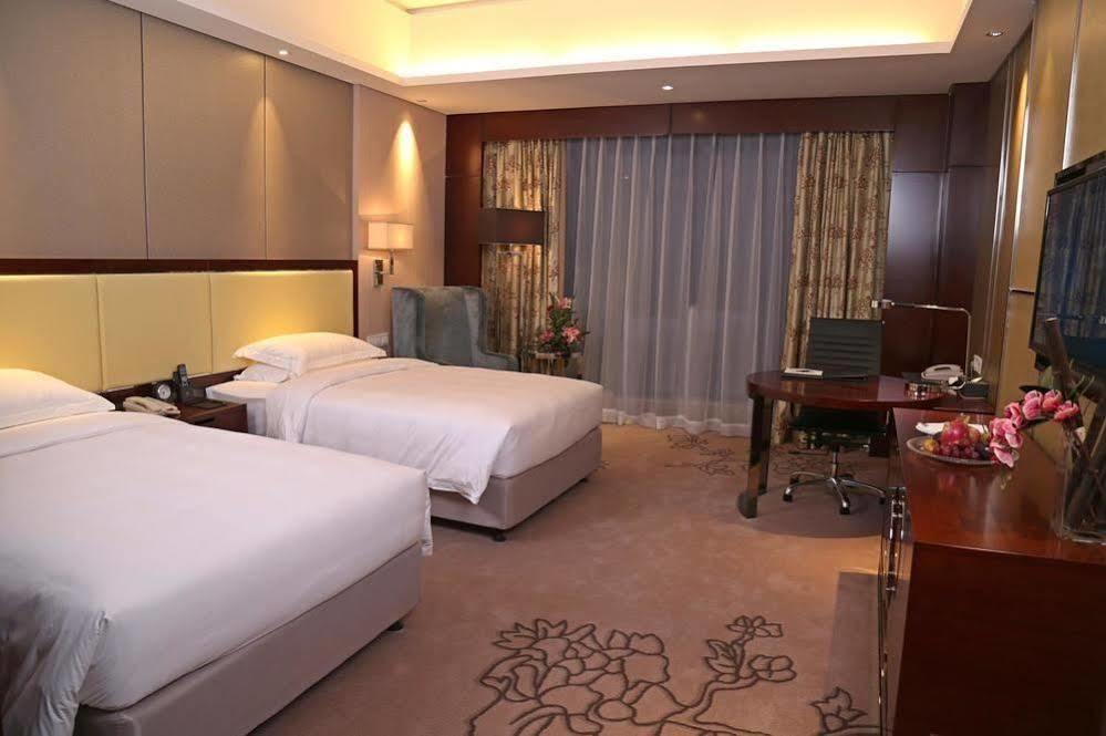 Guangzhou Changfeng Gloria Plaza Hotel 외부 사진